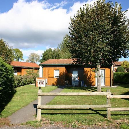 Gîte Usson-en-Forez, 3 pièces, 4 personnes - FR-1-496-163 Esterno foto